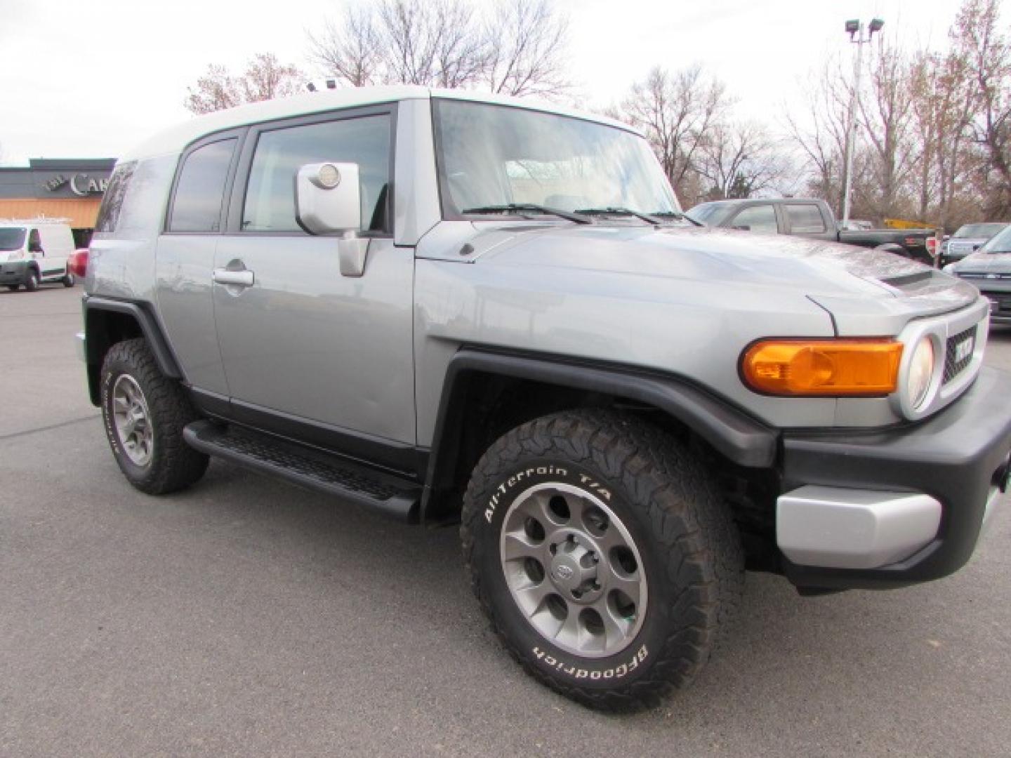 2012 Silver /Gray Toyota FJ Cruiser FJ Cruiser (JTEBU4BF1CK) with an 4.0L V6 engine, 5 speed automatic transmission, located at 4562 State Avenue, Billings, MT, 59101, (406) 896-9833, 45.769516, -108.526772 - Photo#4